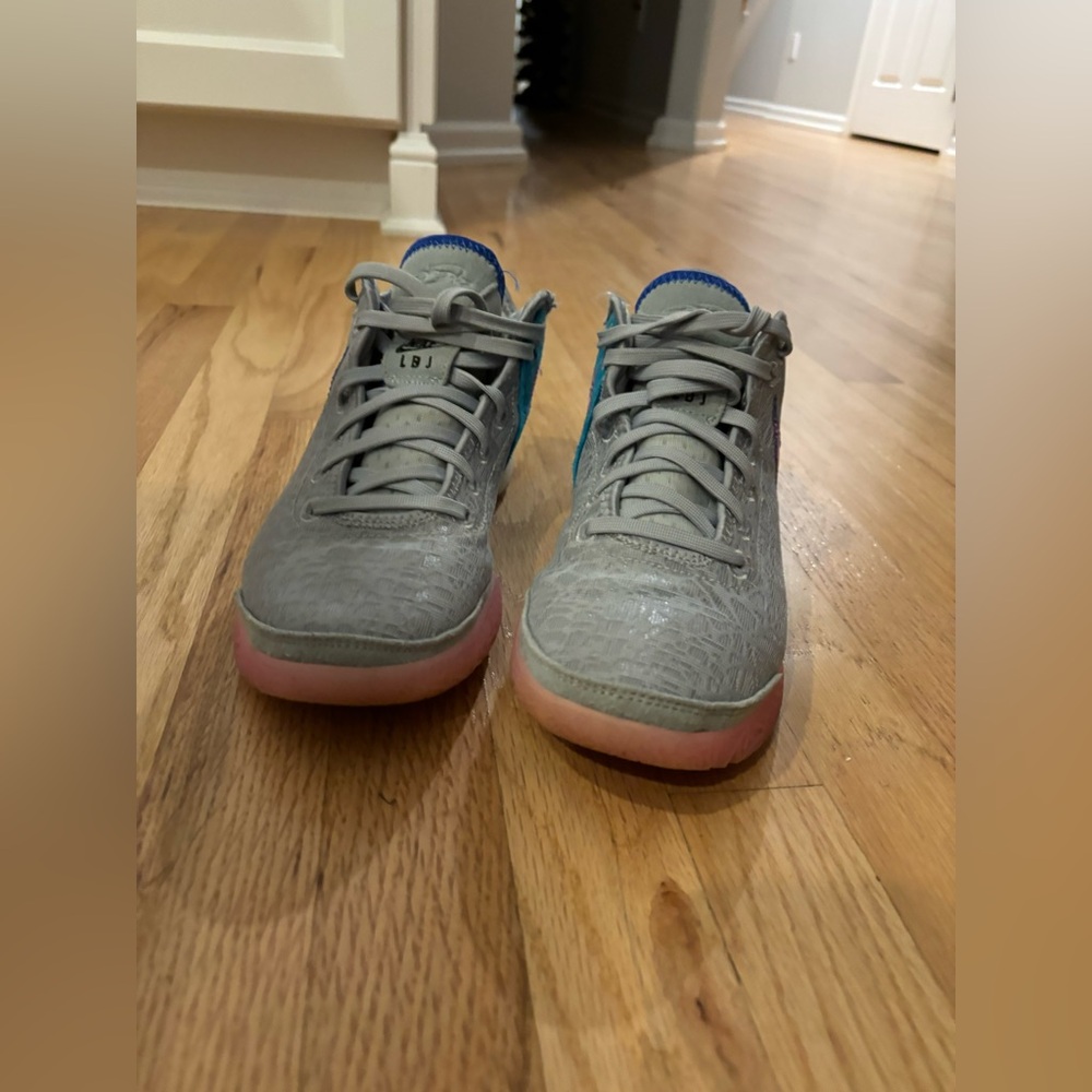 Lebron 20 Nxt Gen Size 7.5 Men - image 8